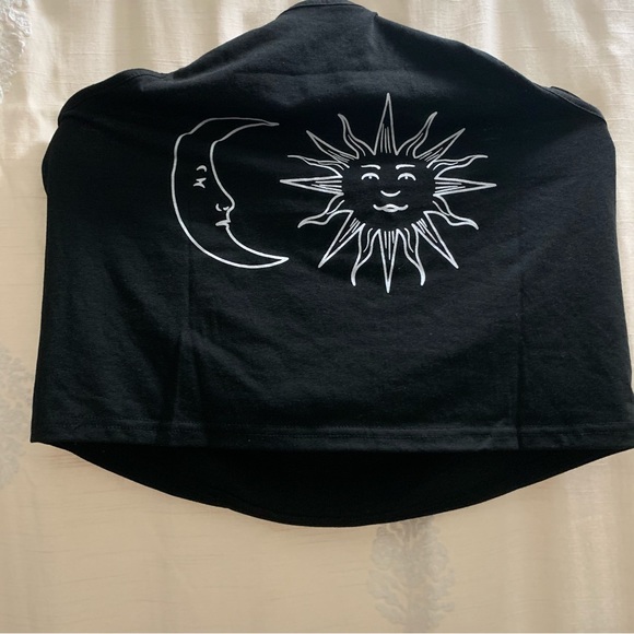 Moon and Sun Cropped Self-Tie Halter Top NWOT - Picture 4 of 8